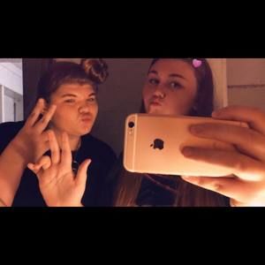 Meet your Posher, Katelyn